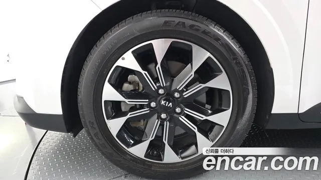 Kia Carnival 2021 thumb 10