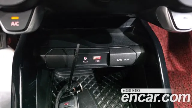 Kia Stonic 2018 thumb 10