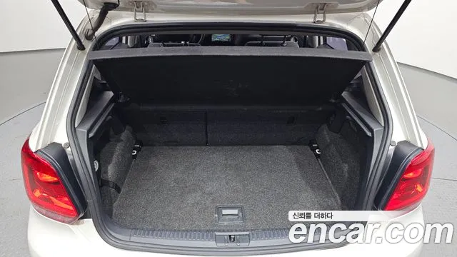 Volkswagen Polo 2013 thumb 3