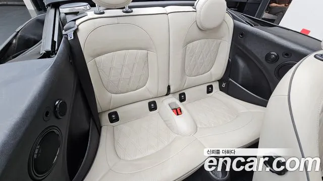 Mini Cooper Convertible 2022 thumb 6