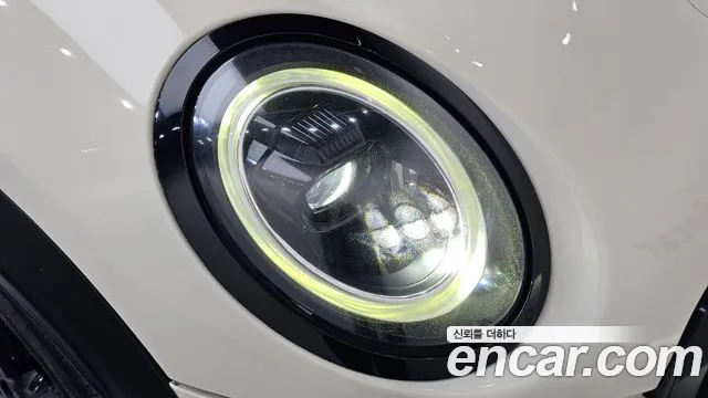 Mini Cooper Convertible 2022 thumb 8