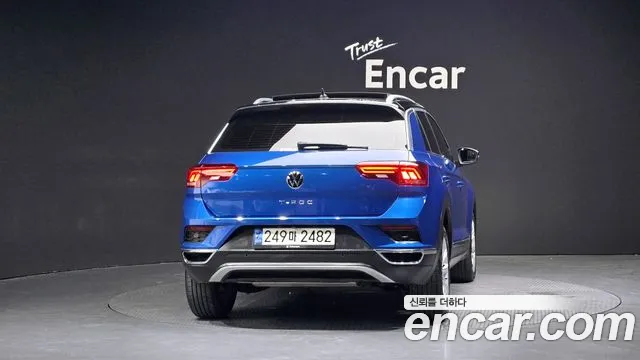 Volkswagen T-Roc 2021 thumb 8