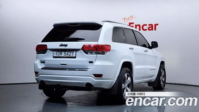 Jeep Grand Cherokee 2016 thumb 10