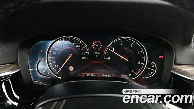 BMW 5 серии 2017 thumb 10
