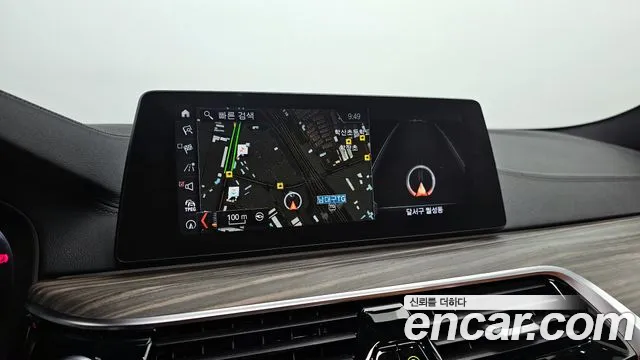 BMW 5 серии 2017 thumb 8
