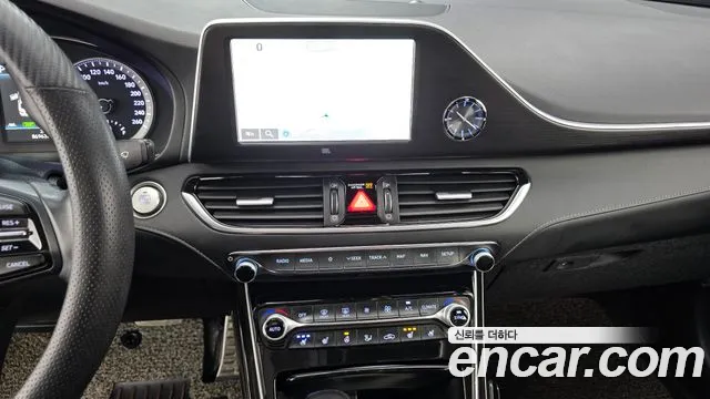 Hyundai Grandeur 2018 thumb 11