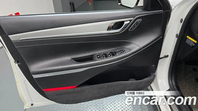 Hyundai Grandeur 2018 thumb 2