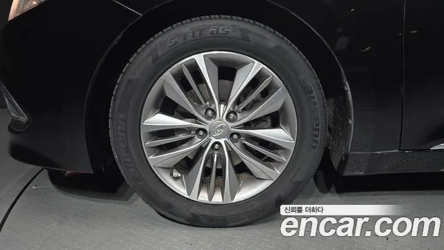 Hyundai Grandeur 2014 thumb 5