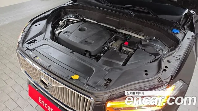 Volvo XC90 2019 thumb 11