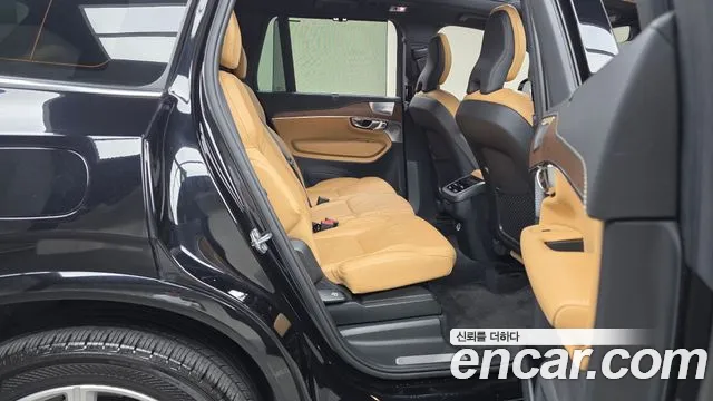 Volvo XC90 2019 thumb 7