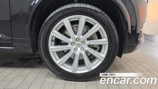Volvo XC90 2019 thumb 12