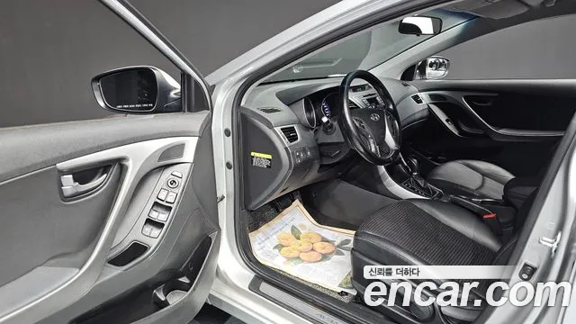 Hyundai Elantra 2014 thumb 10