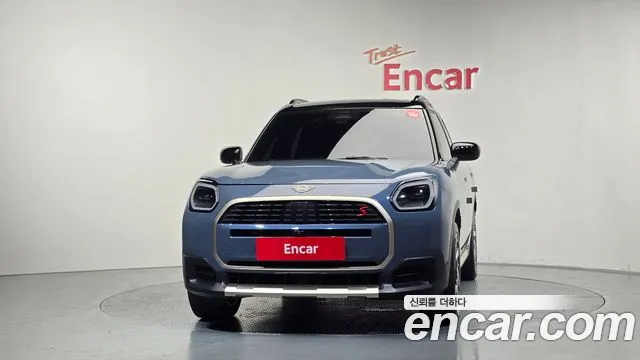 Mini Cooper 2025 thumb 5