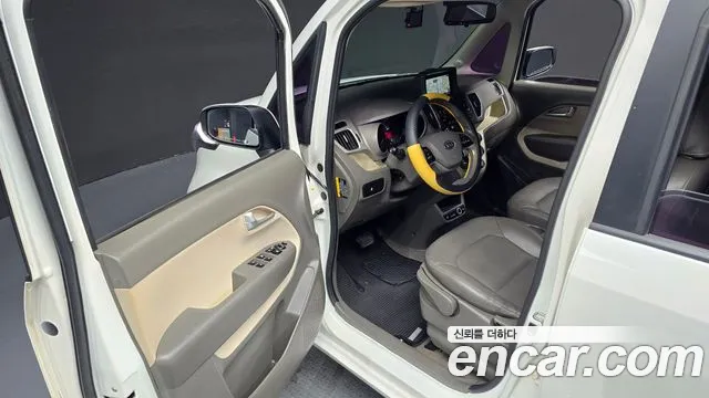 Kia Ray 2012 thumb 6