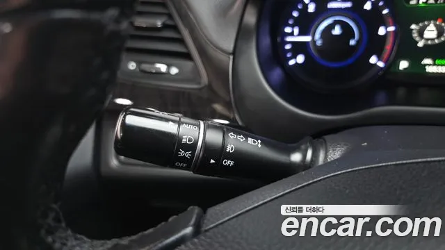 Hyundai Grandeur 2015 thumb 4