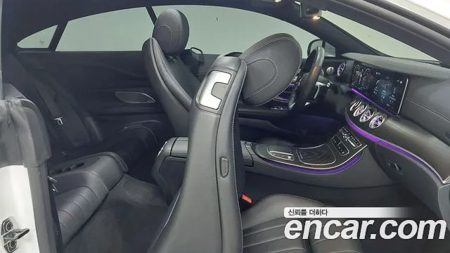 Mercedes-Benz E-Class 2022 thumb 6