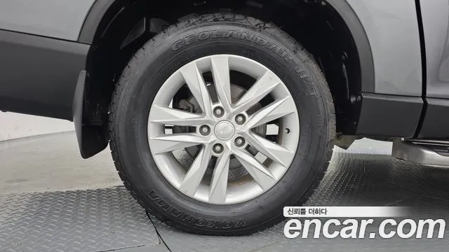 KGM Rexton 2019 thumb 4