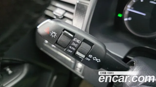 KGM Rexton 2019 thumb 3