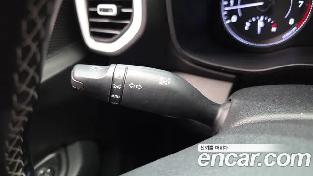 Hyundai Venue 2021 thumb 10