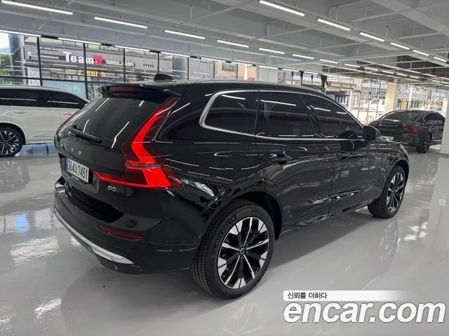 Volvo XC60 2026 thumb 7