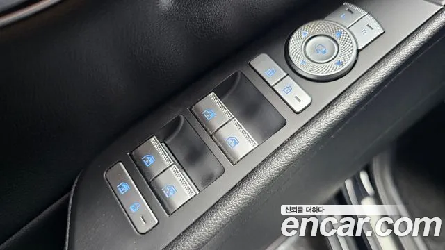 Genesis G80 2022 thumb 10