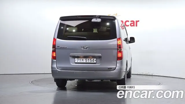 Hyundai Staria 2015 thumb 9