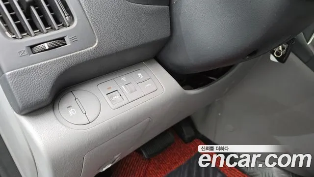 Hyundai Staria 2015 thumb 3