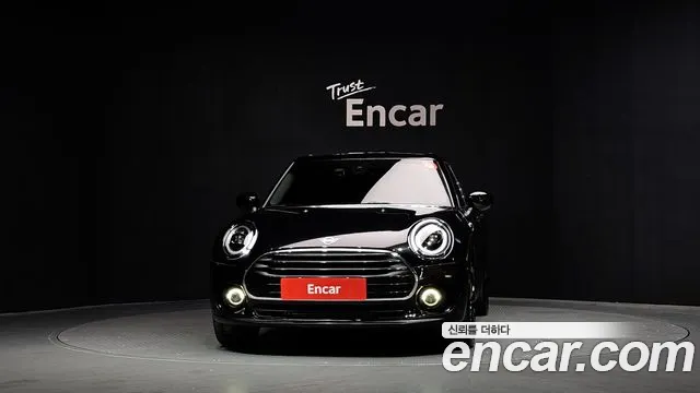 Mini Cooper Clubman 2024 thumb 2