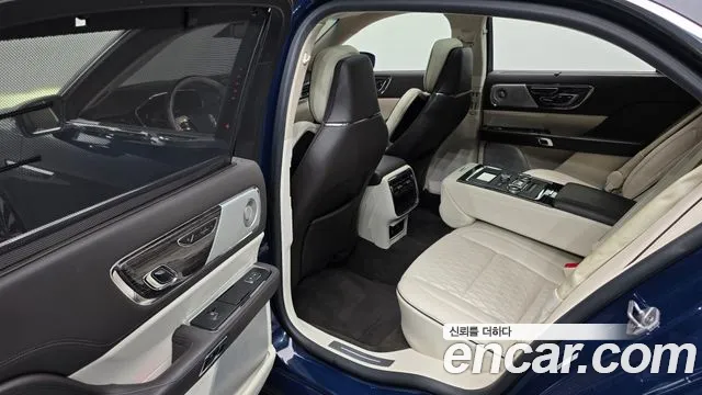 Lincoln Continental 2019 thumb 11