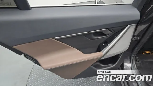 BMW 5 серии 2025 thumb 11