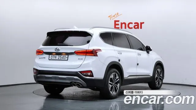 Hyundai Santa Fe 2018 thumb 12