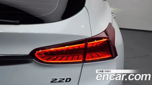 Hyundai Santa Fe 2018 thumb 11