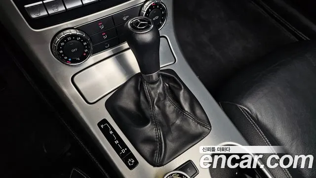 Mercedes-Benz SLK-Класс 2012 thumb 5