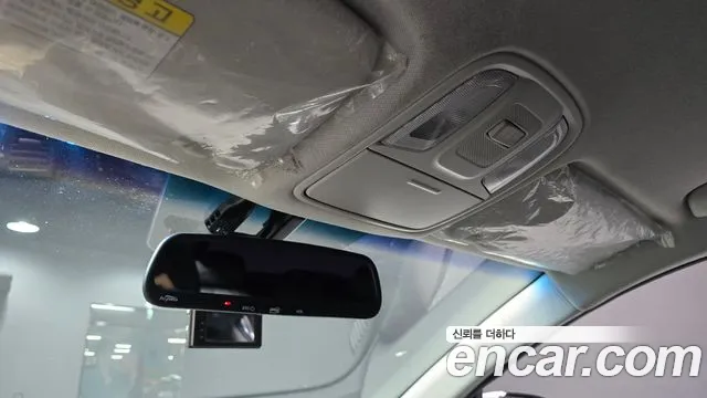 Kia Niro 2016 thumb 12
