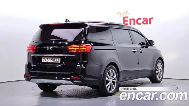 Kia Carnival 2019 thumb 12