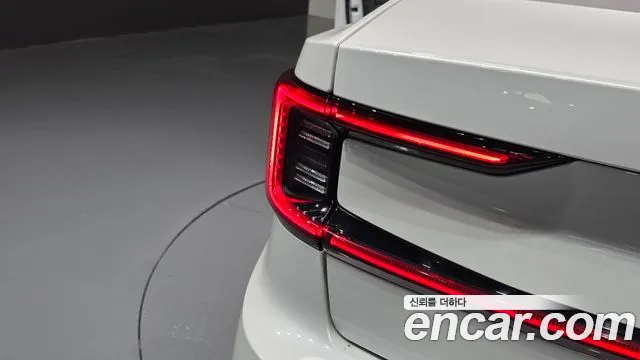Polestar 2 2022 thumb 11