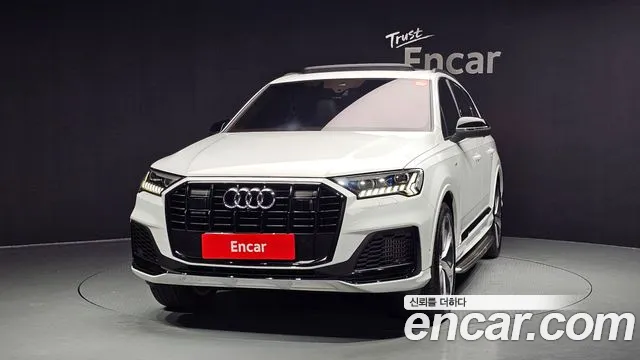 Audi Q7 2022 thumb 5