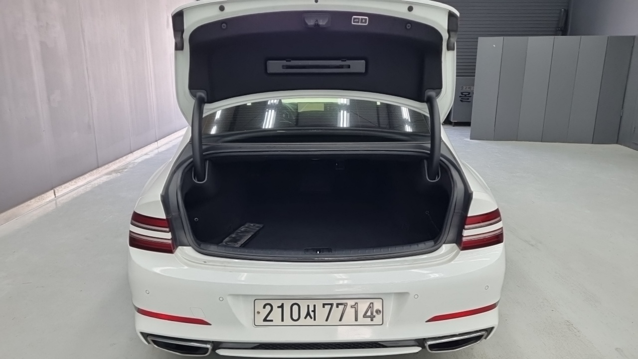 Genesis G80 2021 thumb 5