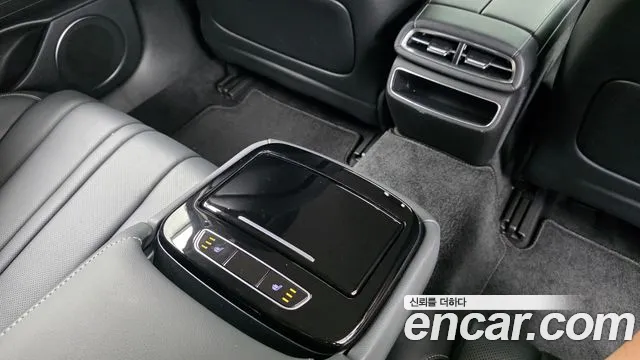 Genesis G80 2020 thumb 8