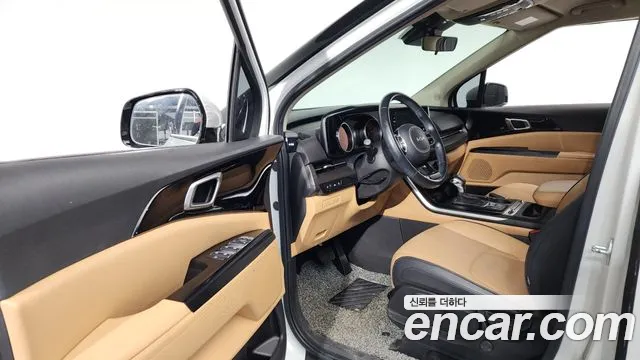 Kia Carnival 2022 thumb 2