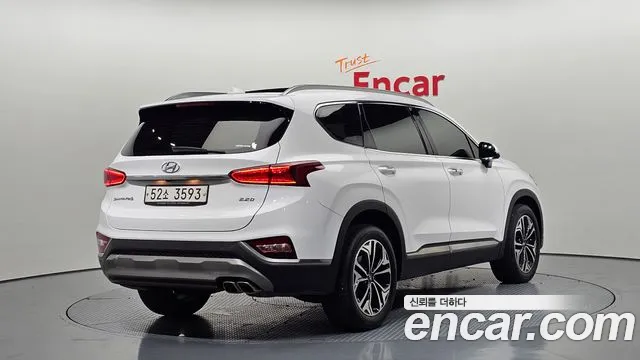 Hyundai Santa Fe 2019 thumb 2