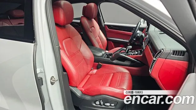 Porsche Cayenne 2020 thumb 4