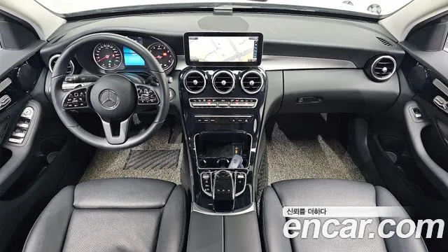 Mercedes-Benz C-Class 2020 thumb 4