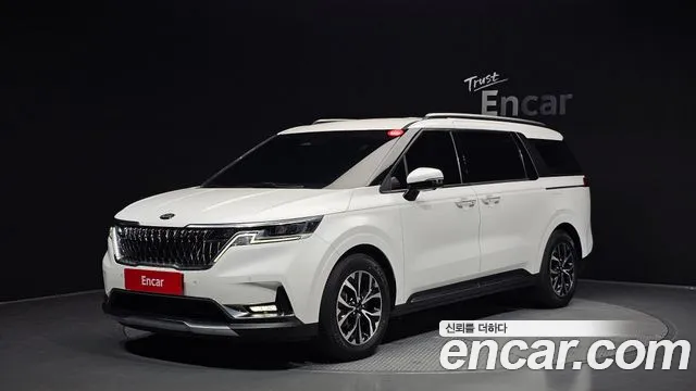 Kia Carnival 2021 thumb 3