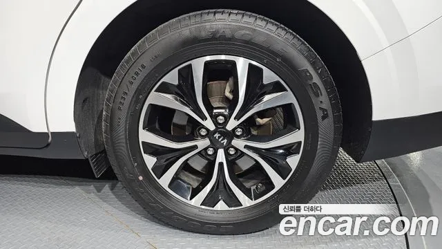 Kia Carnival 2021 thumb 7