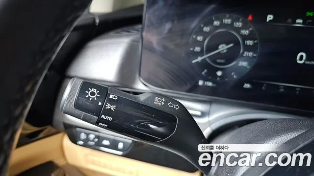 Kia Carnival 2021 thumb 12