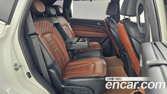 KGM Rexton 2019 thumb 3