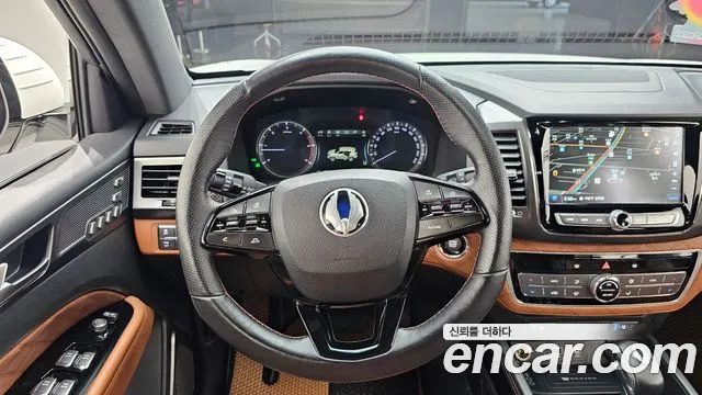 KGM Rexton 2019 thumb 11