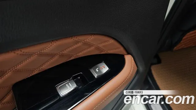 KGM Rexton 2019 thumb 4