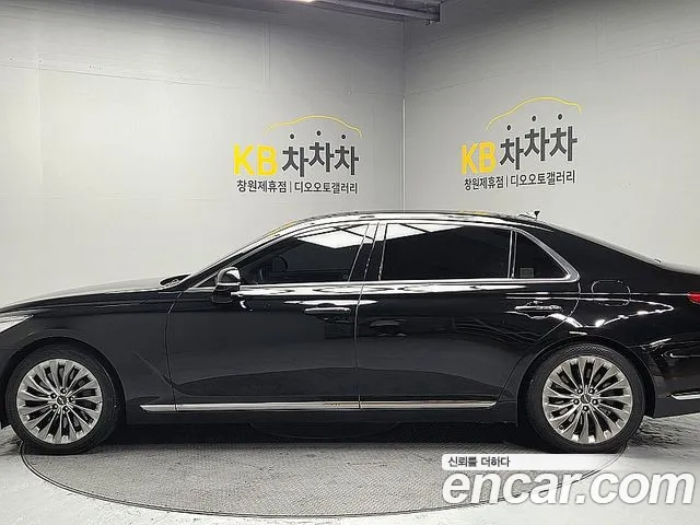 Genesis G90 2016 thumb 12